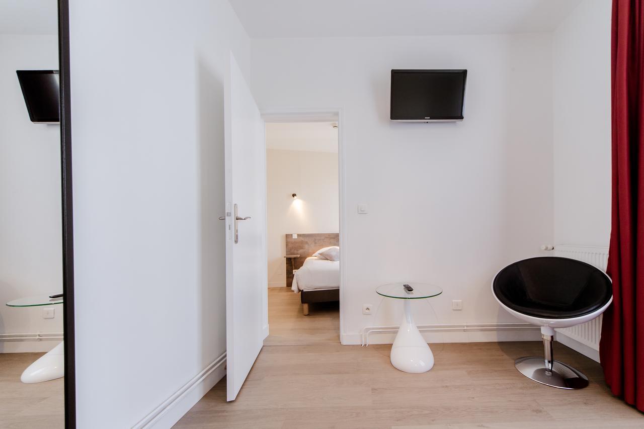 Logis Hotel - Le Petit Bellon Senlis  Exteriér fotografie