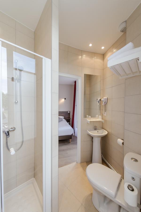 Logis Hotel - Le Petit Bellon Senlis  Exteriér fotografie